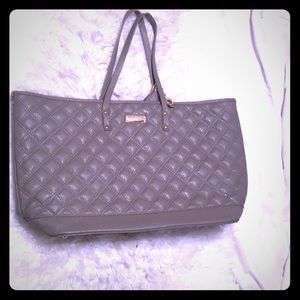 👜 BCBG Gray Purse. NWT💯💟